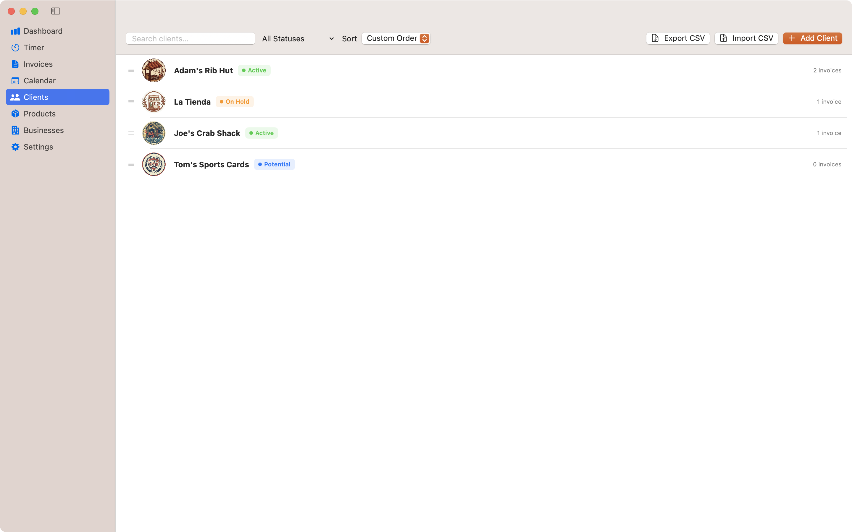 Contando Pollos client management screen with contact details